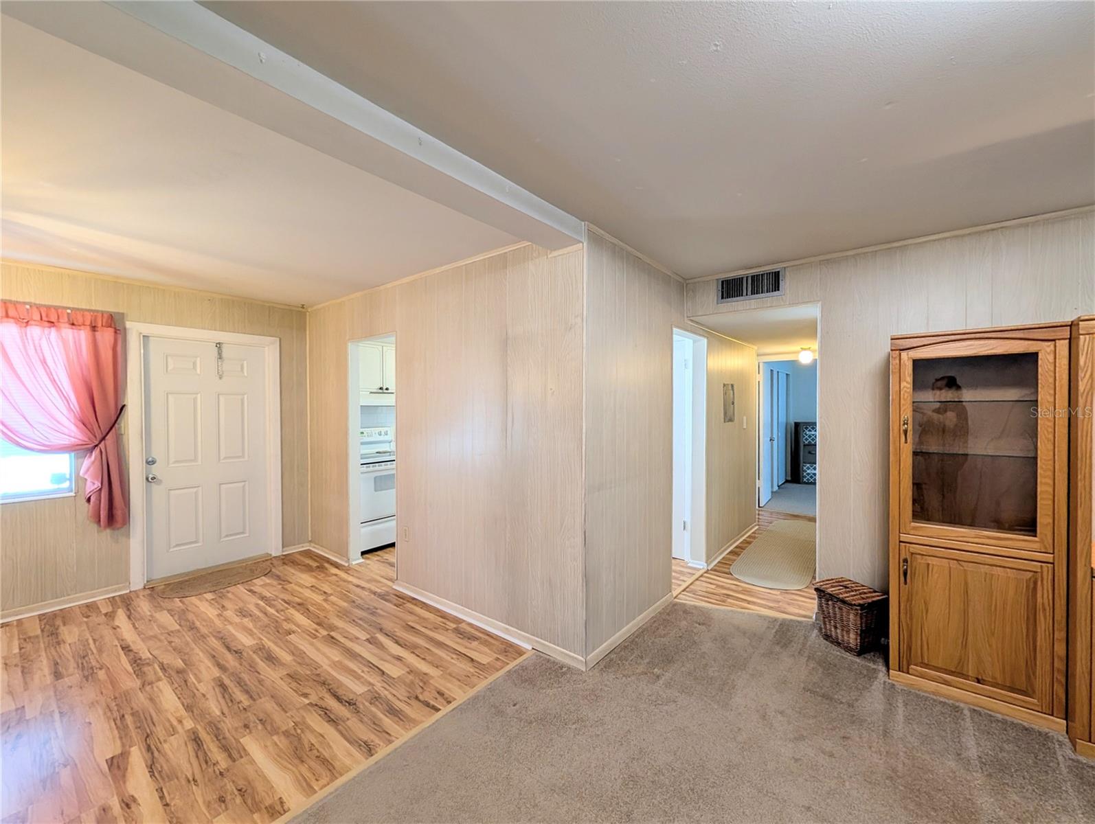 Image 11 of 23 For 5855 Palm Lane B21