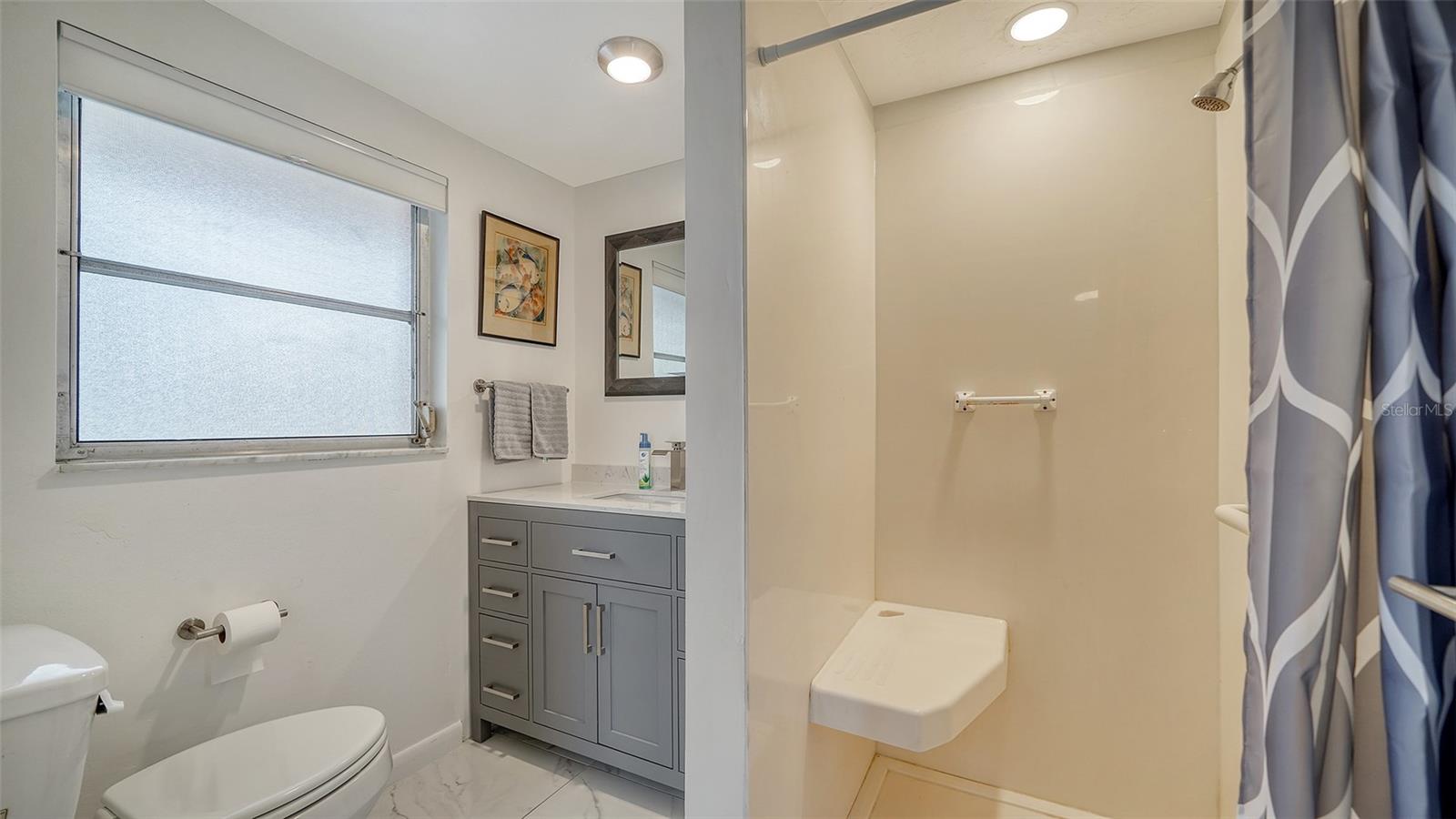 Image 22 of 51 For 641 Coral Drive