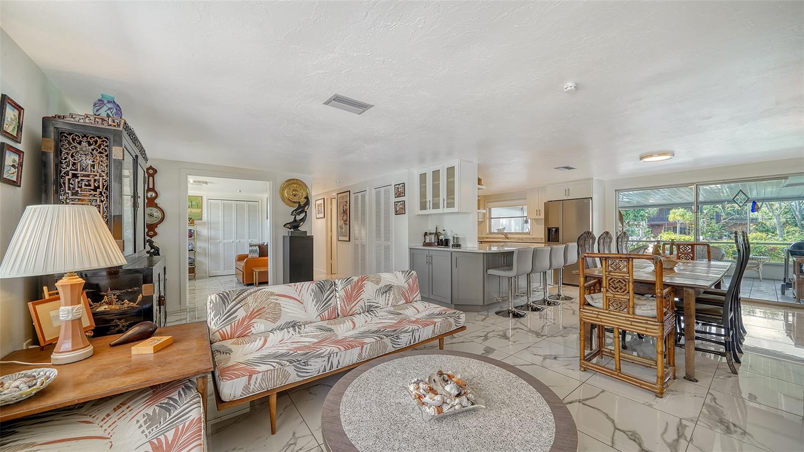 Image 5 of 51 For 641 Coral Drive