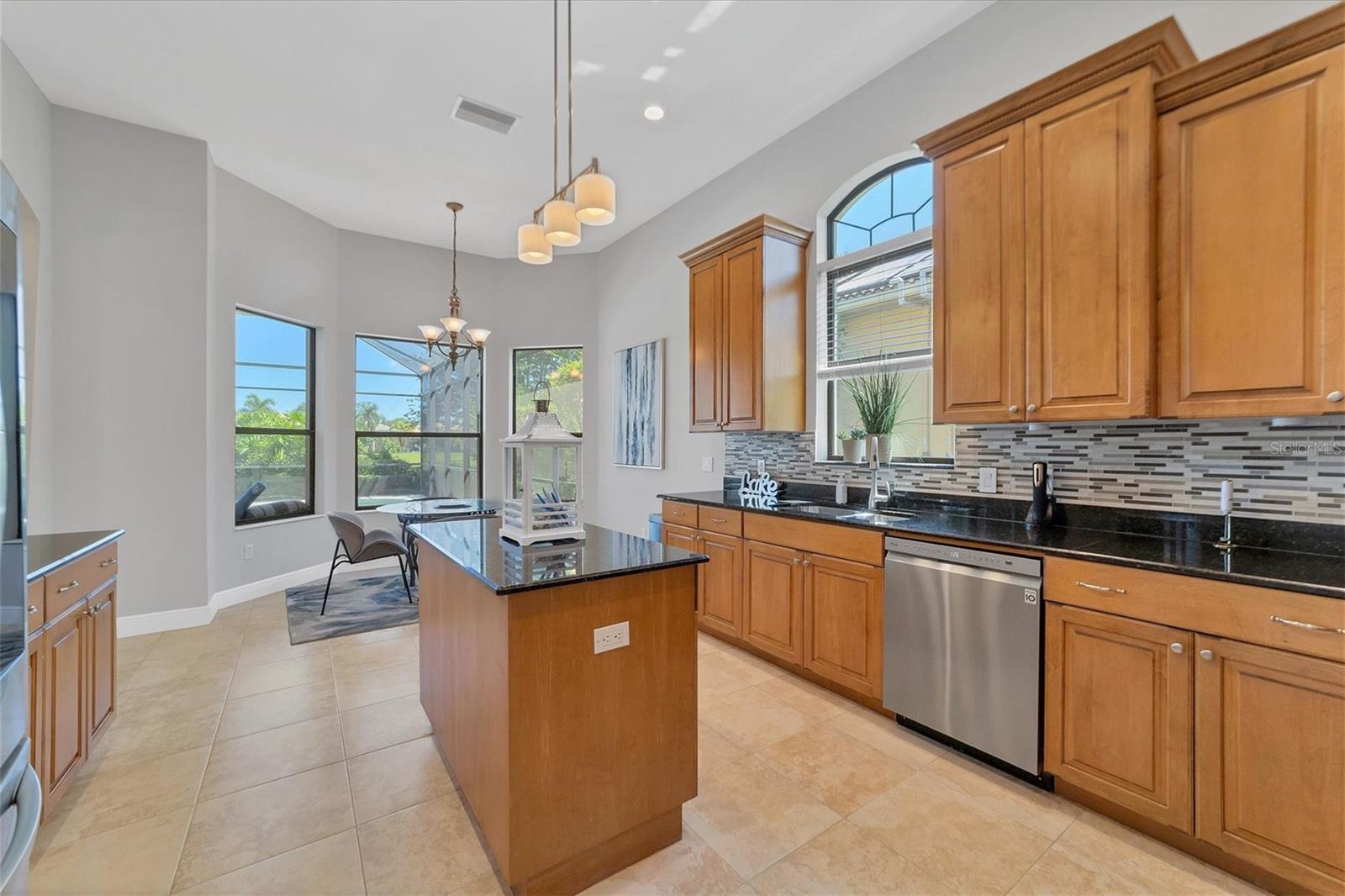 Image 14 of 68 For 13853 Siena Loop