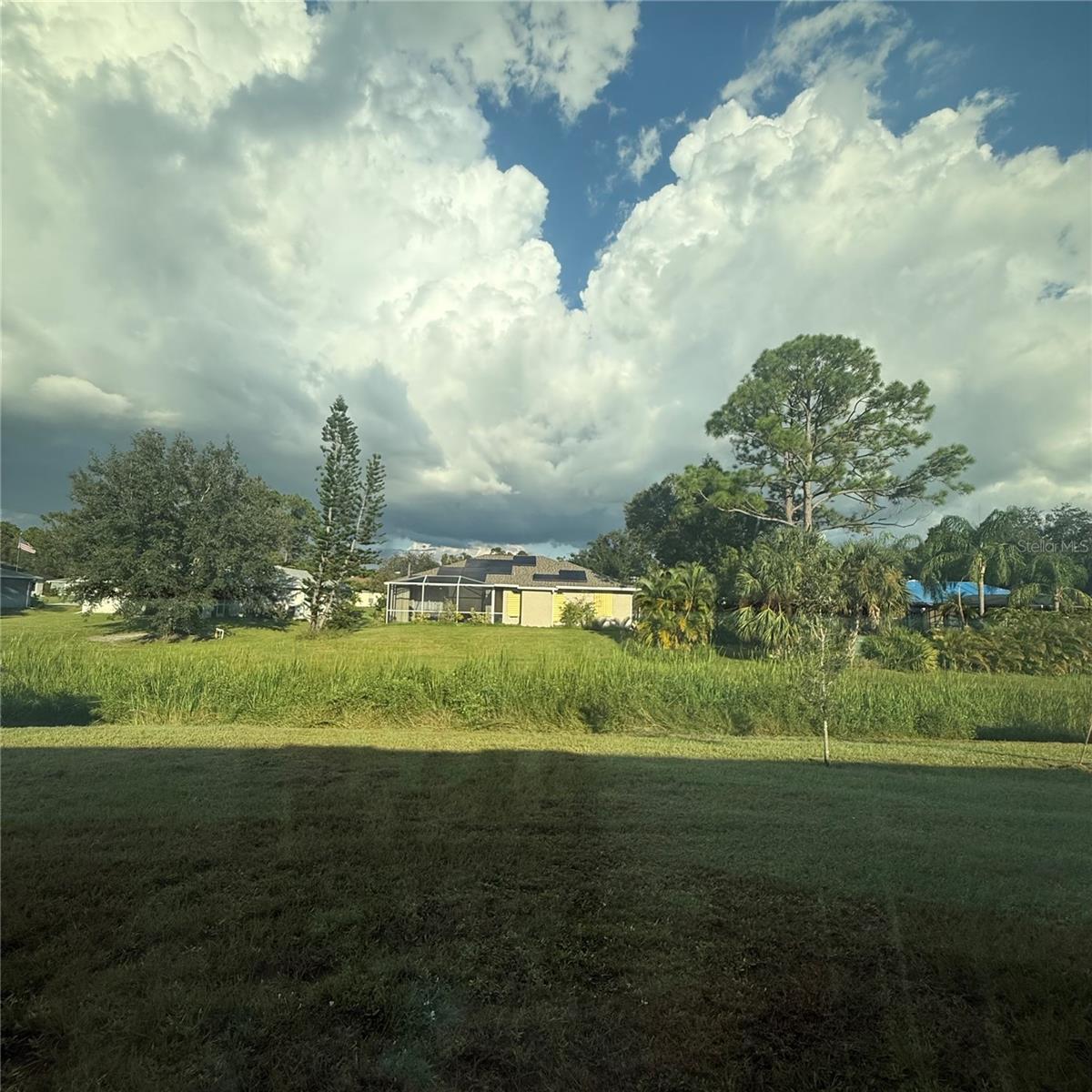 Image 7 of 27 For 1542 Log Lane