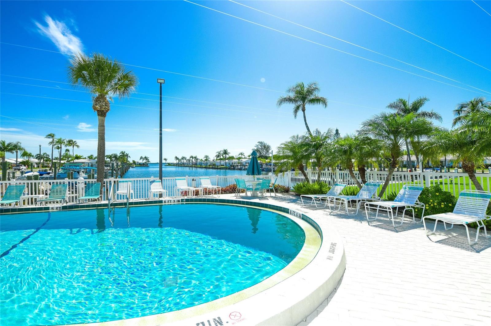 Image 23 of 39 For 738 El Centro