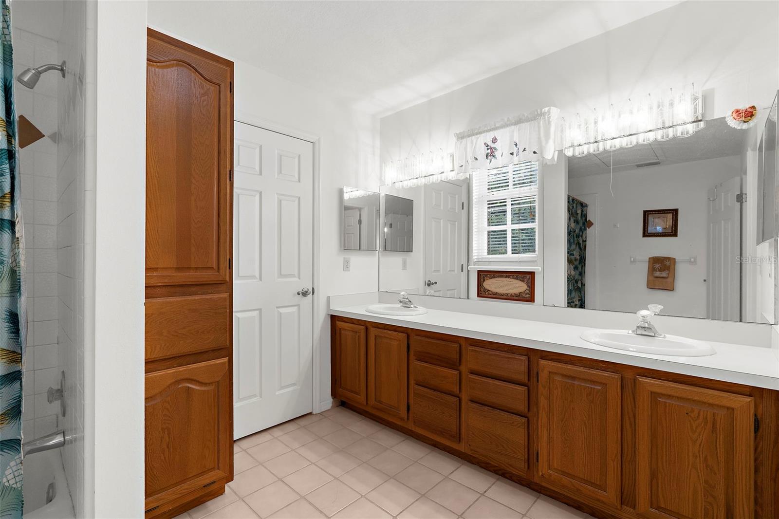Image 25 of 43 For 7312 7th Avenue Nw