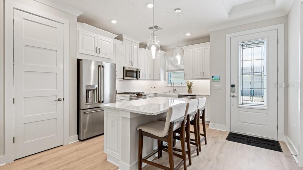 Image 7 of 47 For 4052 Santa Caterina Boulevard 10102