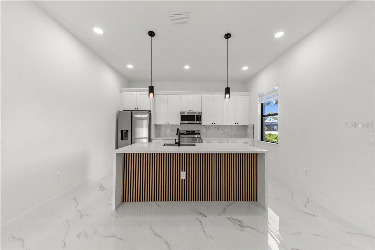 Image 18 of 45 For 3123 18th Avenue