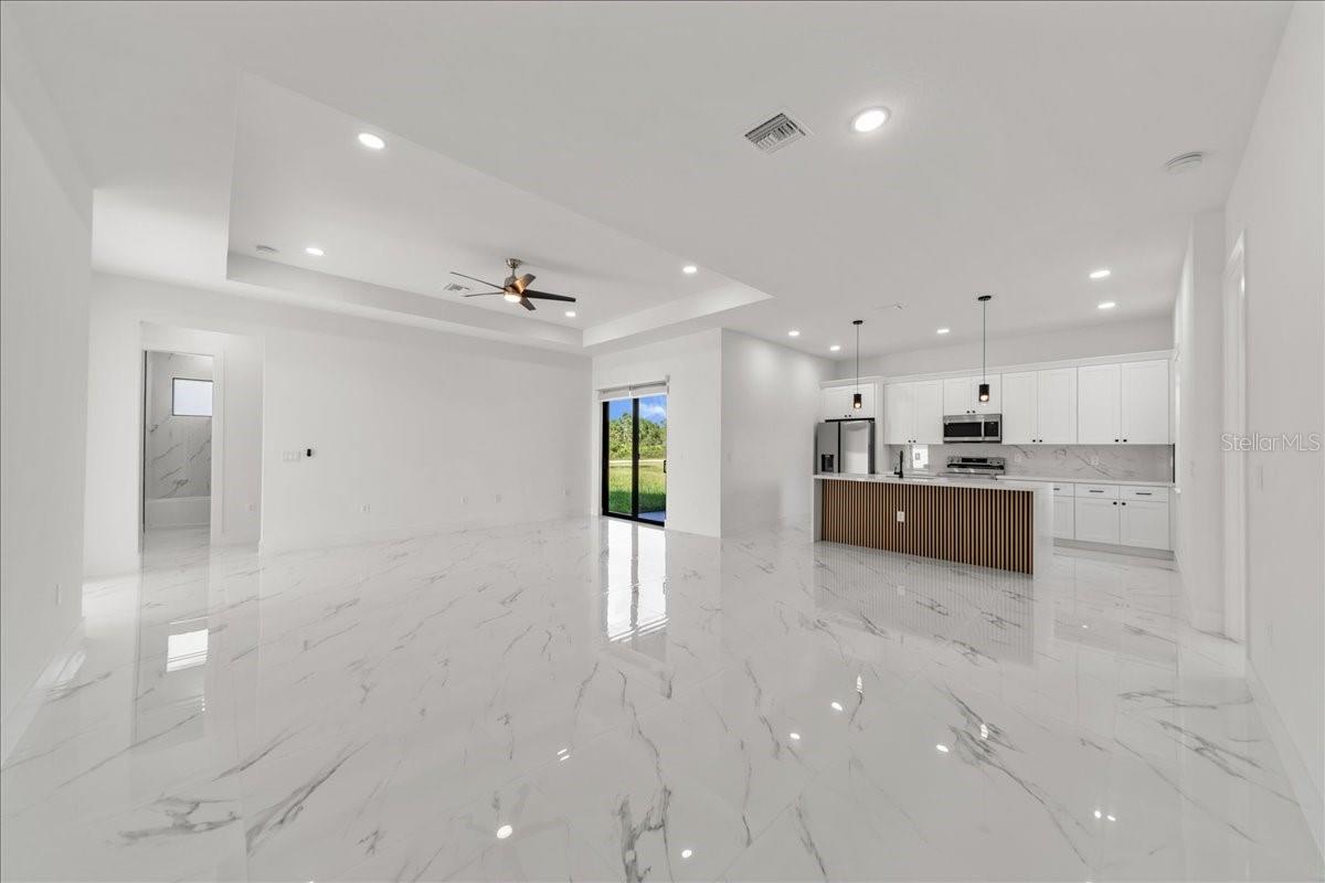 Image 19 of 45 For 3123 18th Avenue