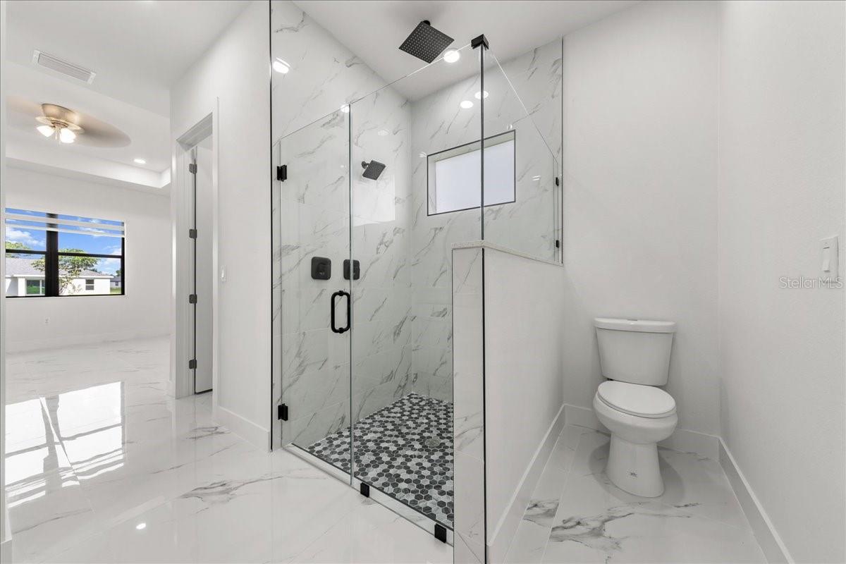 Image 32 of 45 For 3123 18th Avenue