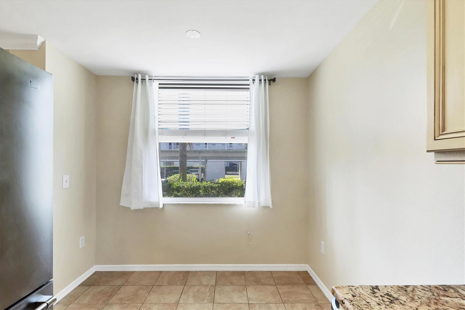 Image 16 of 78 For 8735 Olde Hickory Avenue 8108