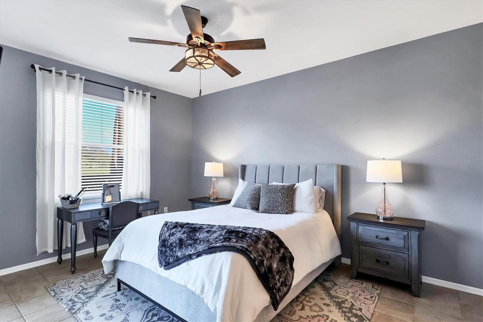 Image 21 of 78 For 8735 Olde Hickory Avenue 8108