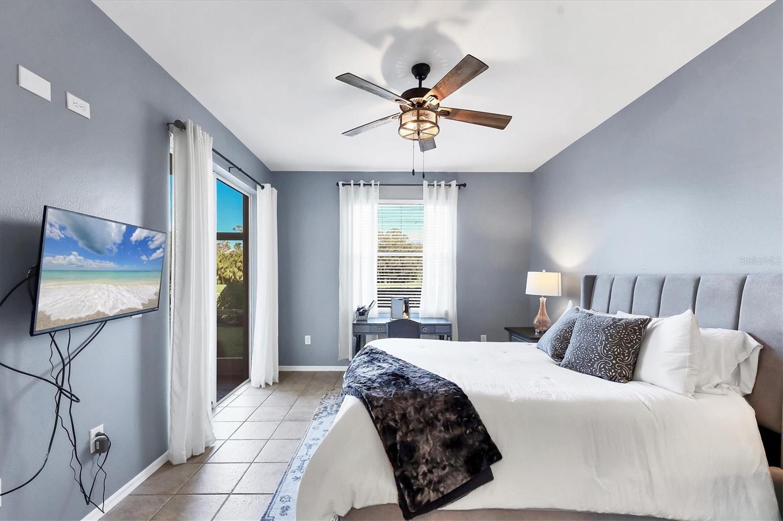 Image 22 of 78 For 8735 Olde Hickory Avenue 8108