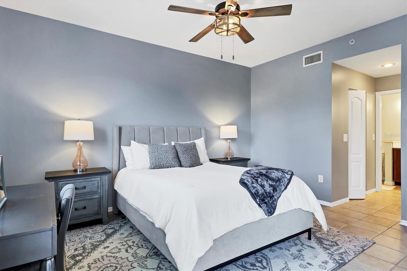 Image 23 of 78 For 8735 Olde Hickory Avenue 8108