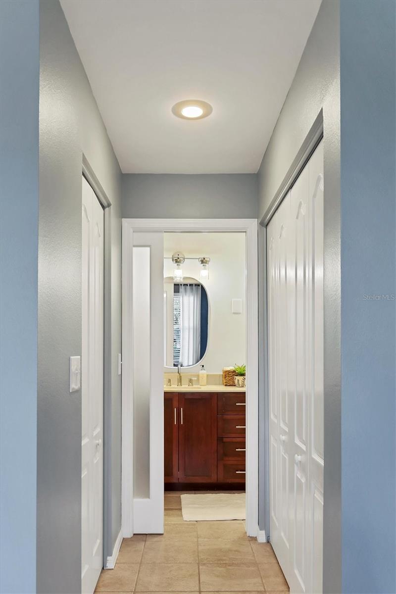 Image 25 of 78 For 8735 Olde Hickory Avenue 8108