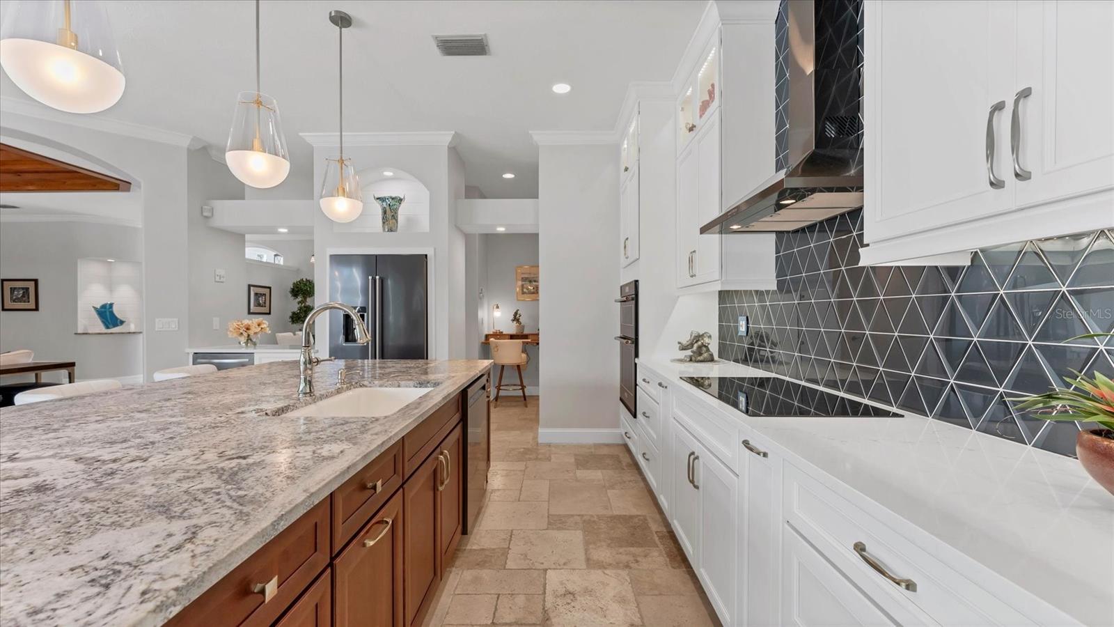 Image 17 of 76 For 9979 Cherry Hills Avenue Circle