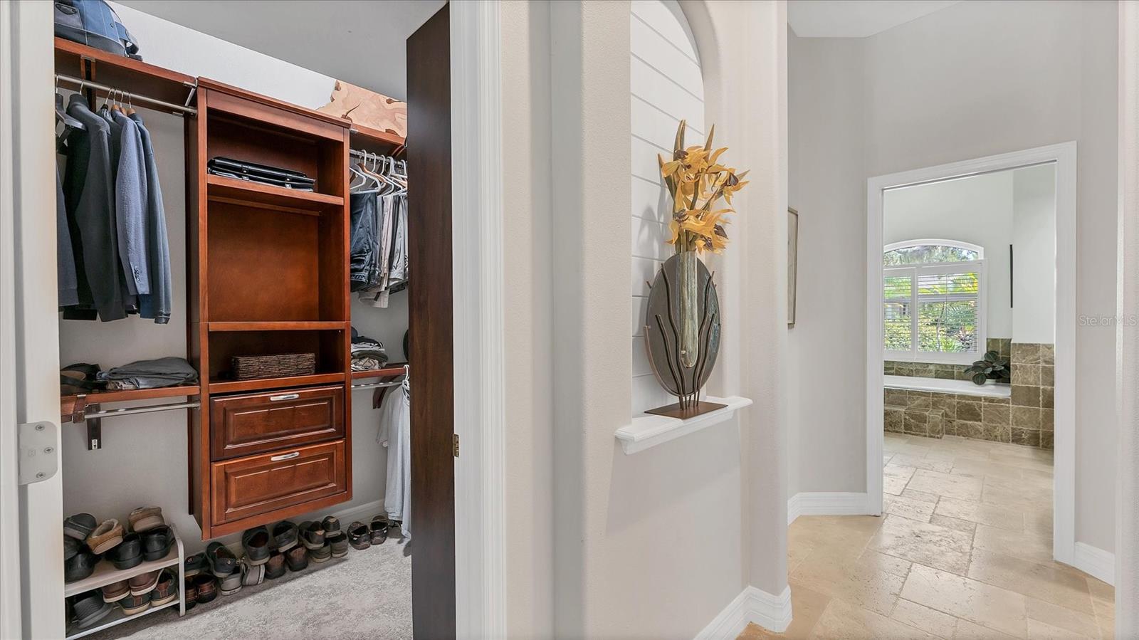 Image 28 of 76 For 9979 Cherry Hills Avenue Circle