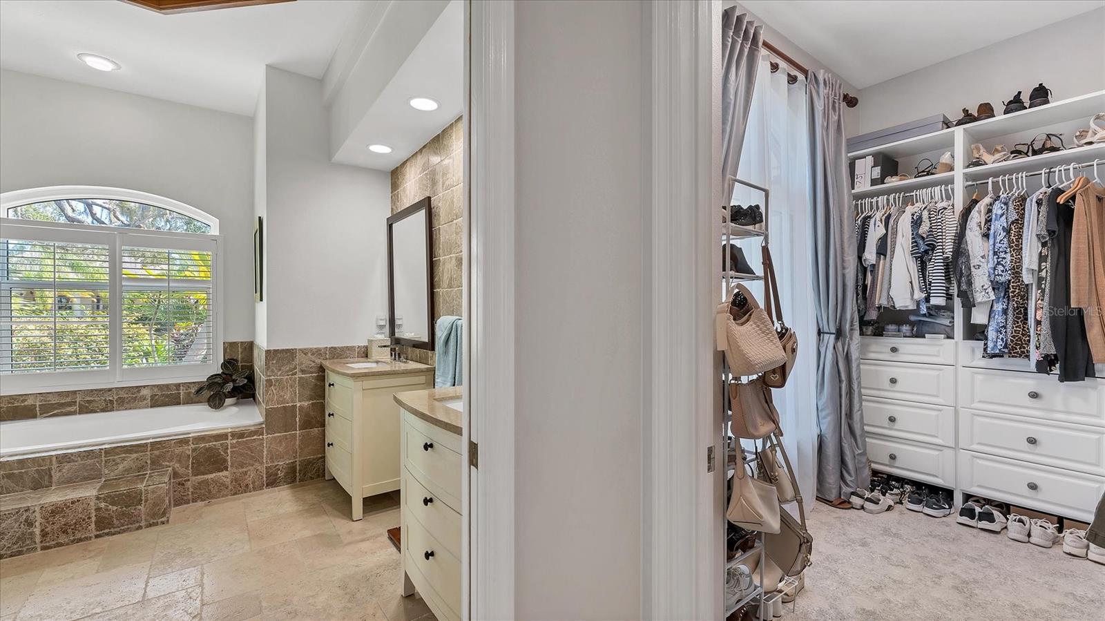 Image 29 of 76 For 9979 Cherry Hills Avenue Circle