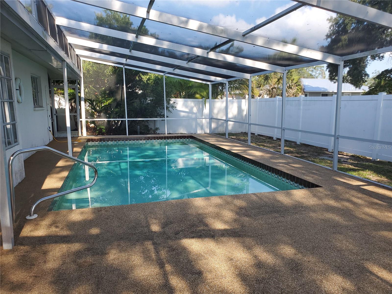 Image 17 of 18 For 3331 Sea View Street