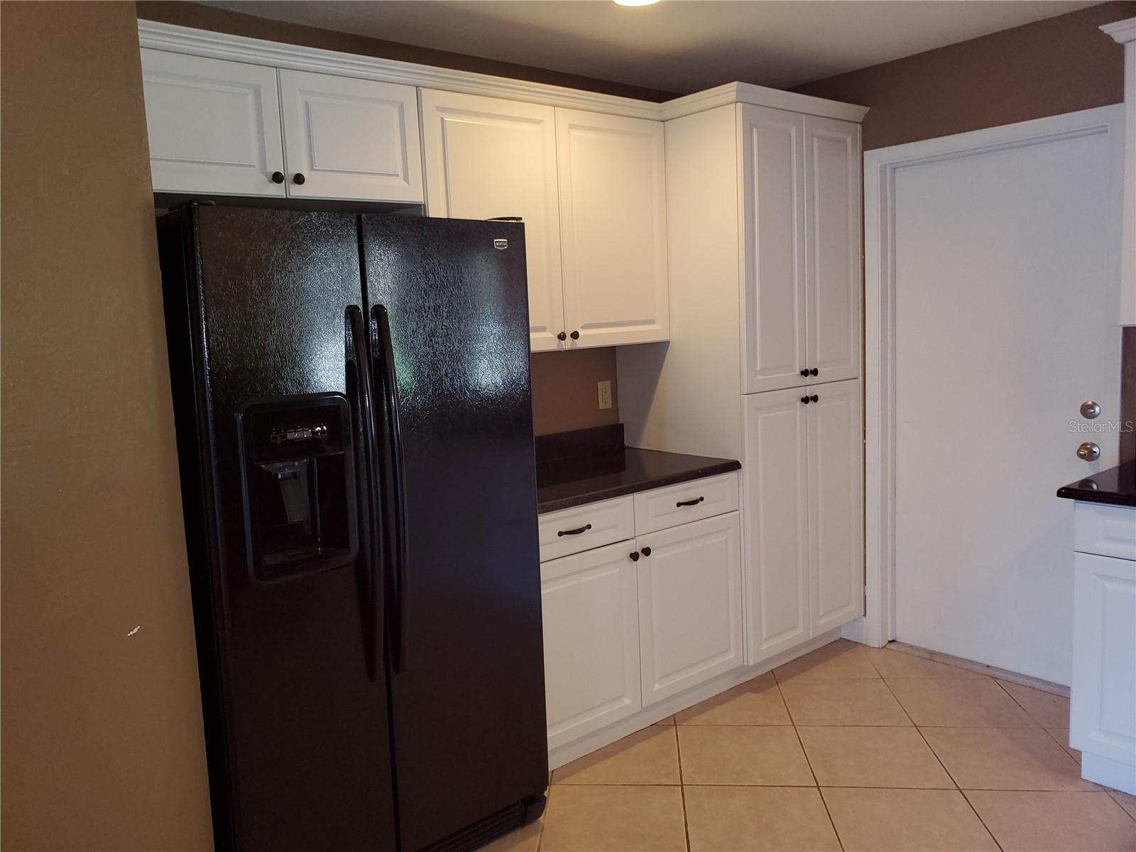 Image 6 of 18 For 3331 Sea View Street