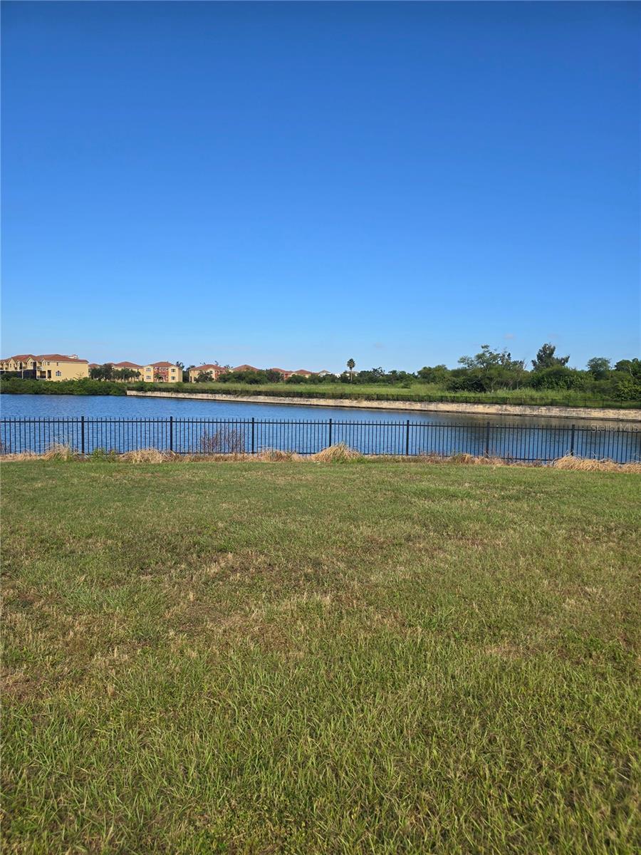 Image 3 of 17 For 1602 4th Street E