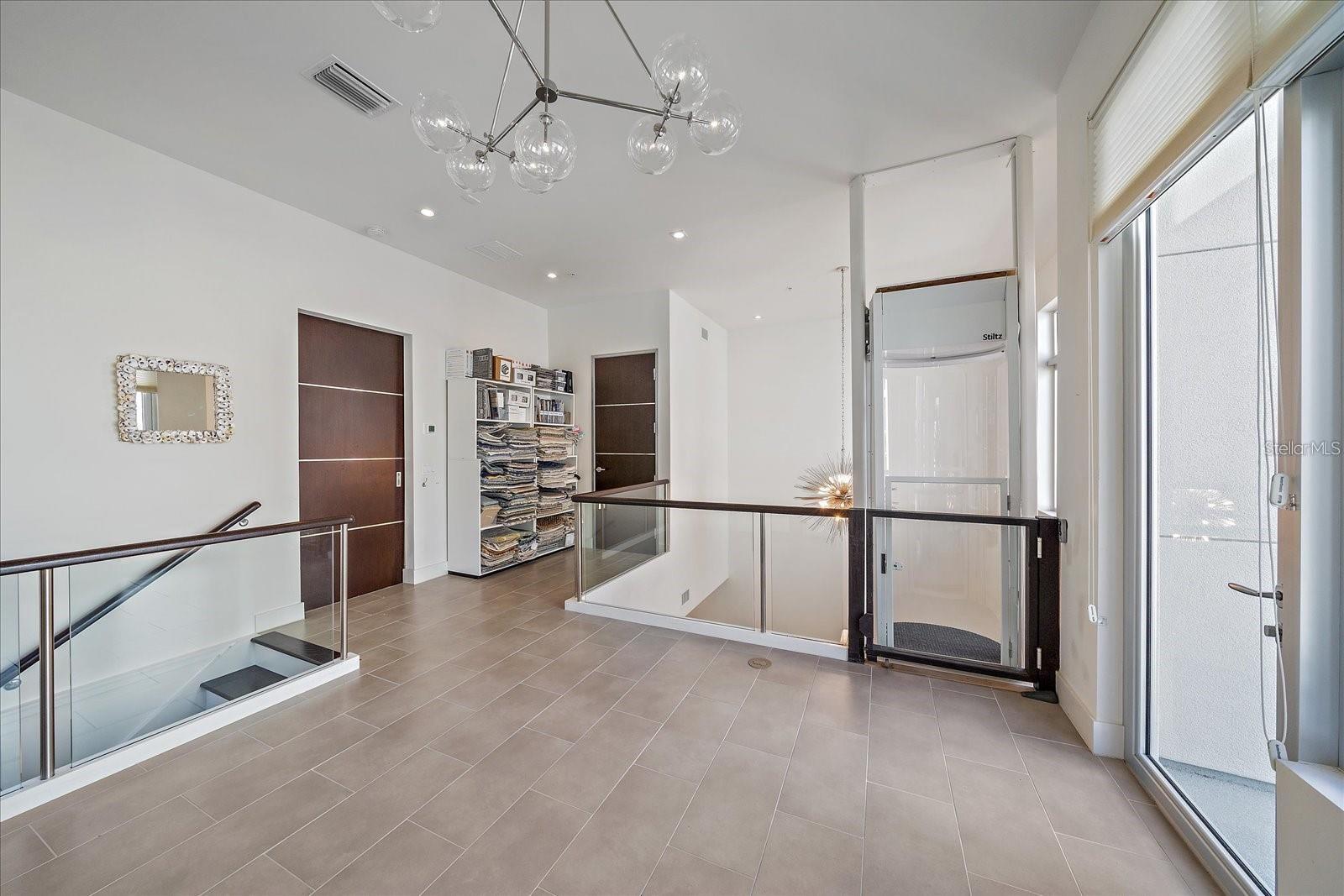 Image 16 of 34 For 232 Cosmopolitan Court