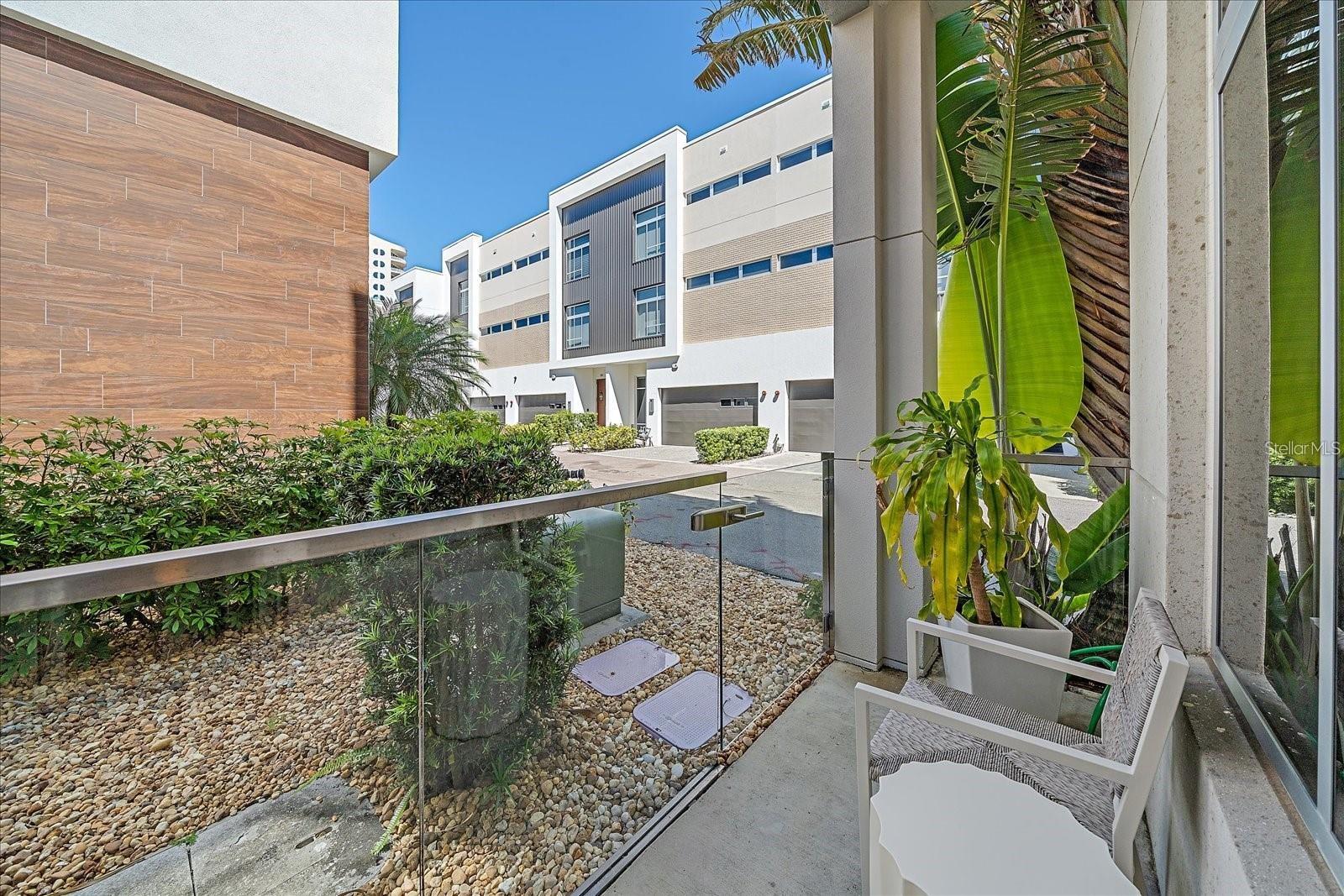 Image 27 of 34 For 232 Cosmopolitan Court