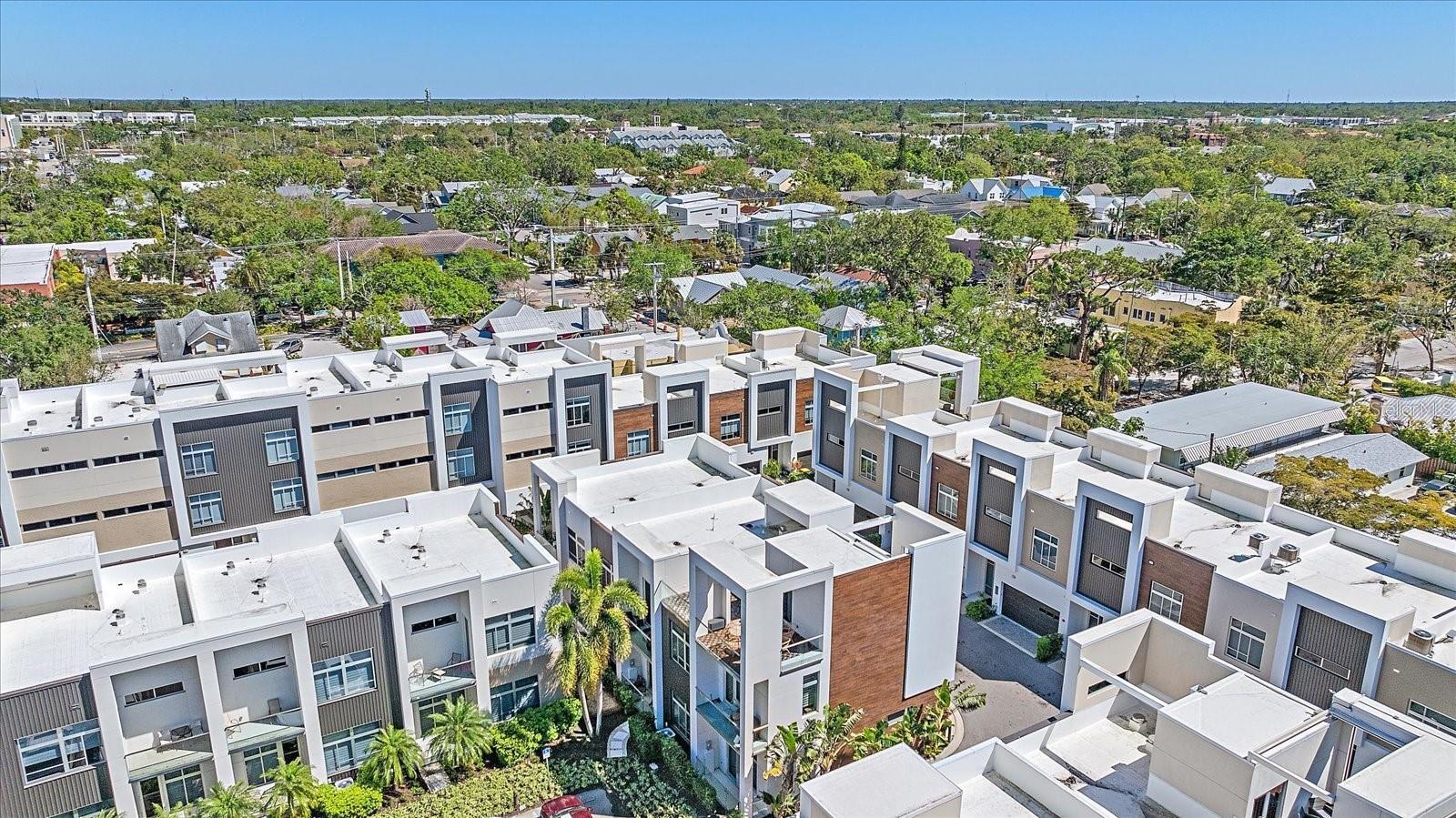 Image 33 of 34 For 232 Cosmopolitan Court