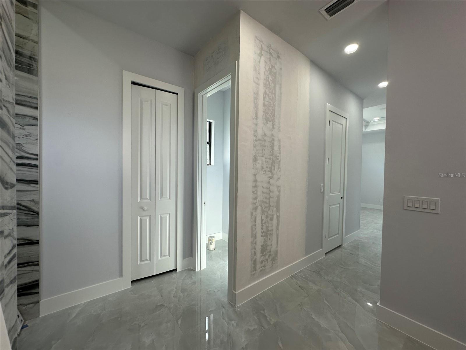 Image 16 of 32 For 419 4th Terrace