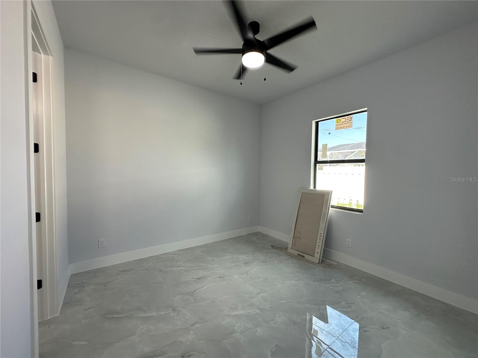 Image 20 of 32 For 419 4th Terrace
