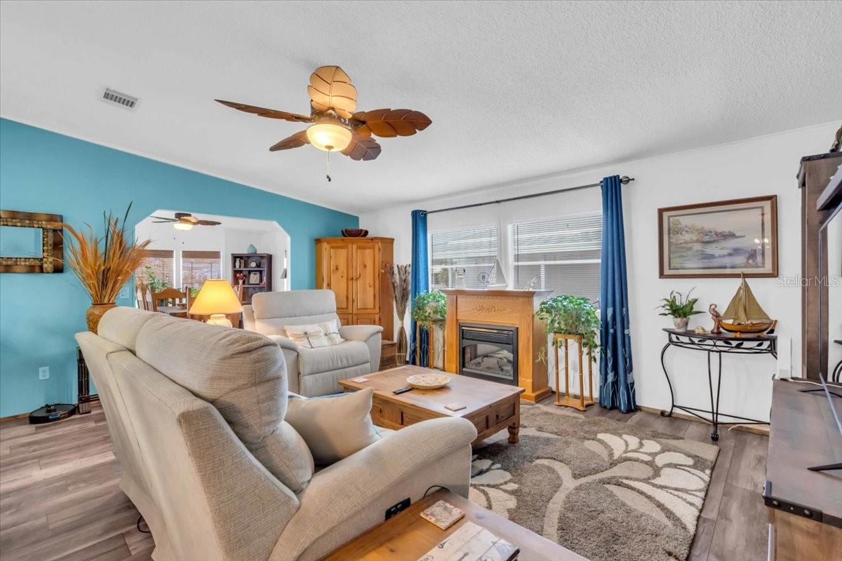 Image 7 of 28 For 8102 Marie Lane