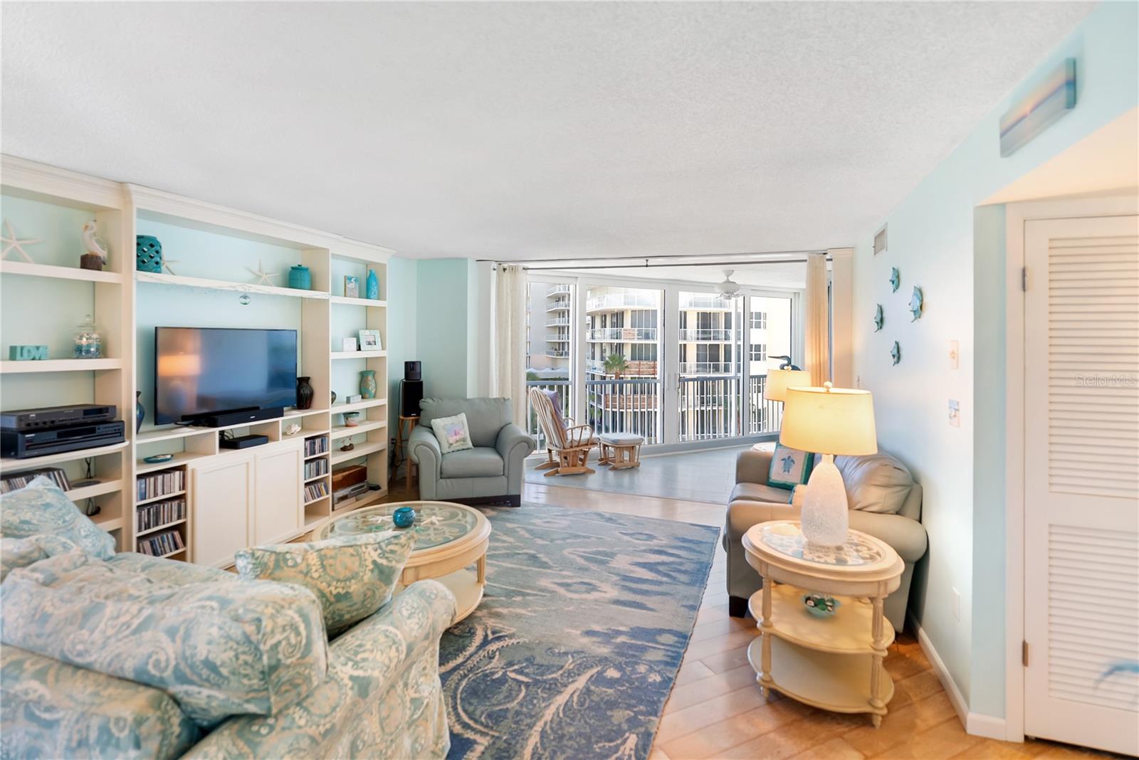 Image 48 of 76 For 1770 Benjamin Franklin Drive 407