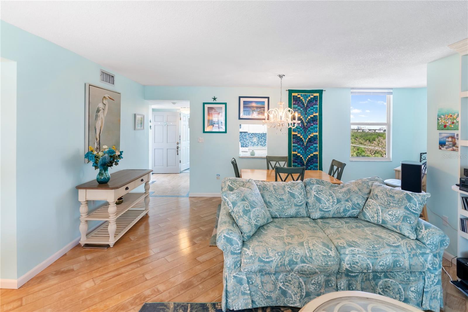 Image 56 of 76 For 1770 Benjamin Franklin Drive 407