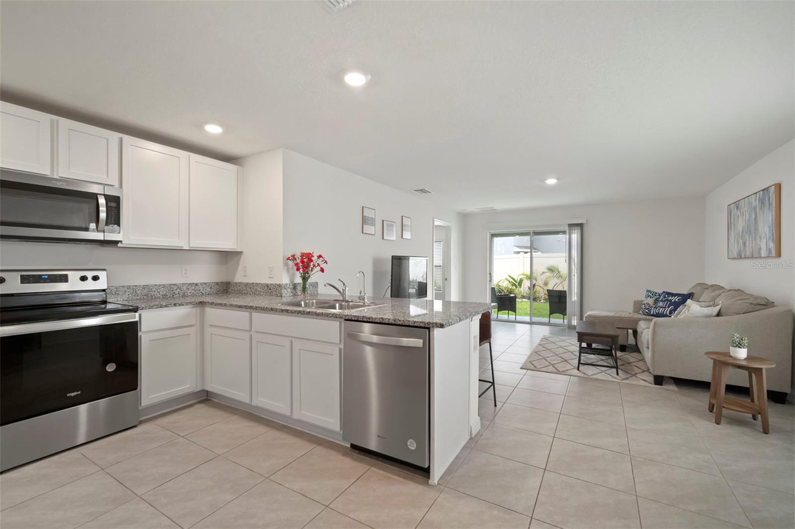 Image 3 of 19 For 37268 Kings Crown Drive