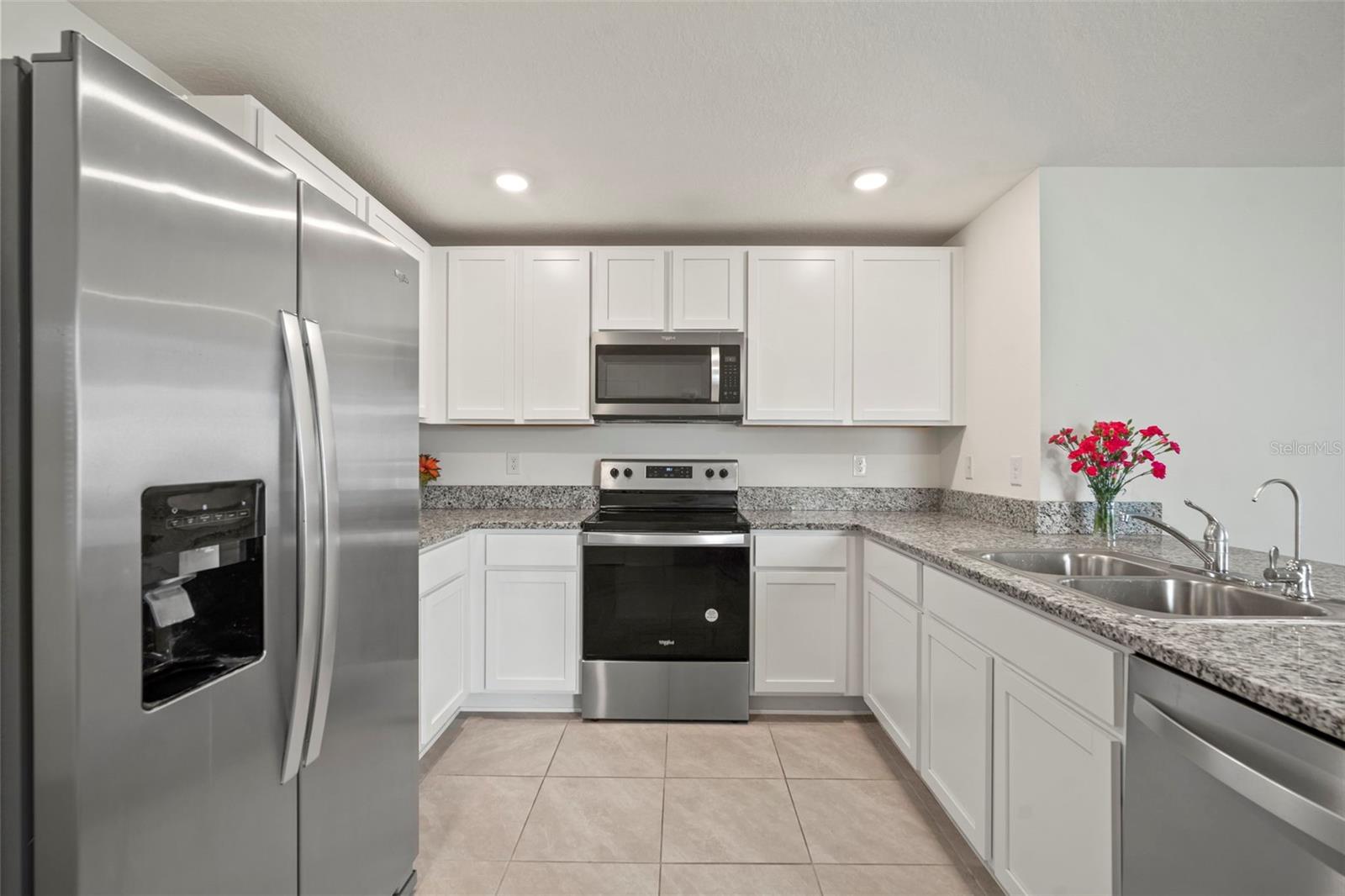 Image 4 of 19 For 37268 Kings Crown Drive