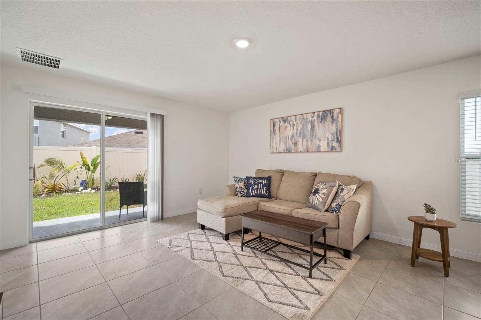 Image 8 of 19 For 37268 Kings Crown Drive