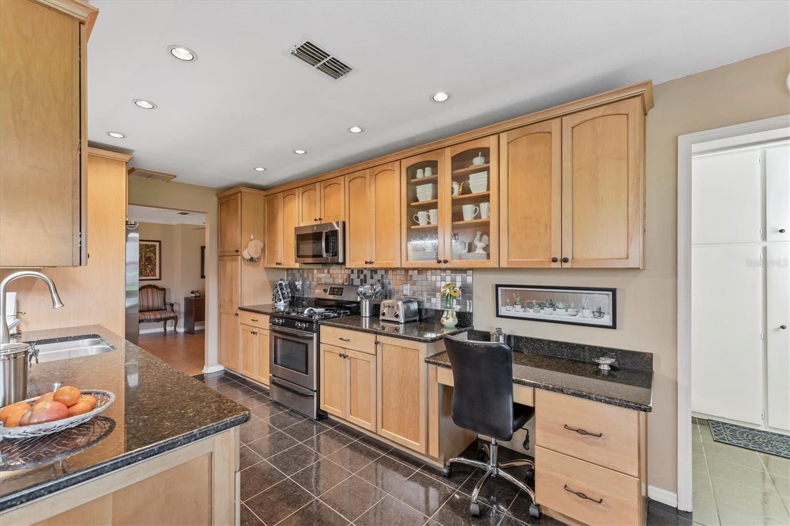 Image 14 of 40 For 8140 Terrace Garden Drive N 103