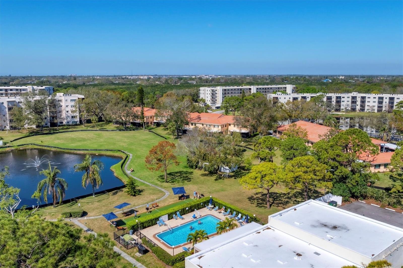 Image 32 of 40 For 8140 Terrace Garden Drive N 103