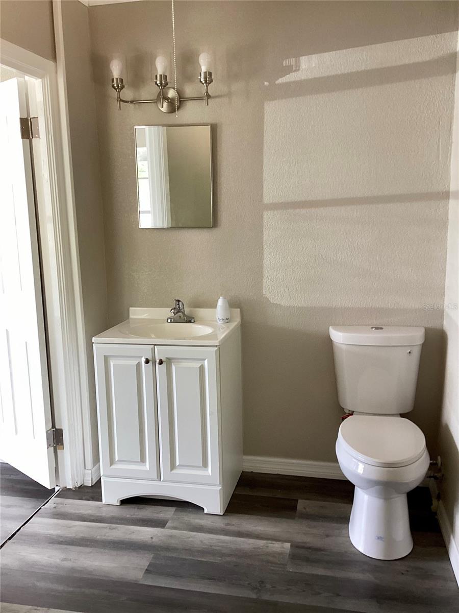 Image 8 of 15 For 2504 38th Avenue W