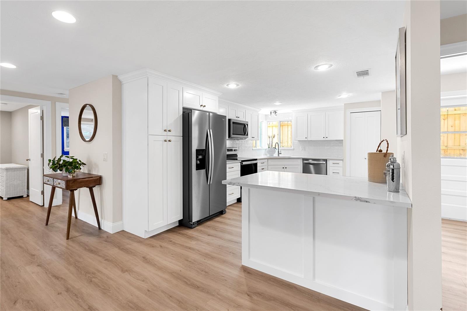 Image 11 of 37 For 5151 Saint Albans Avenue