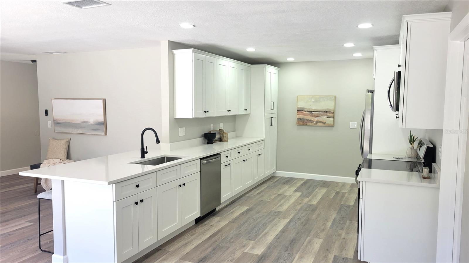 Image 17 of 21 For 5109 19th Street W