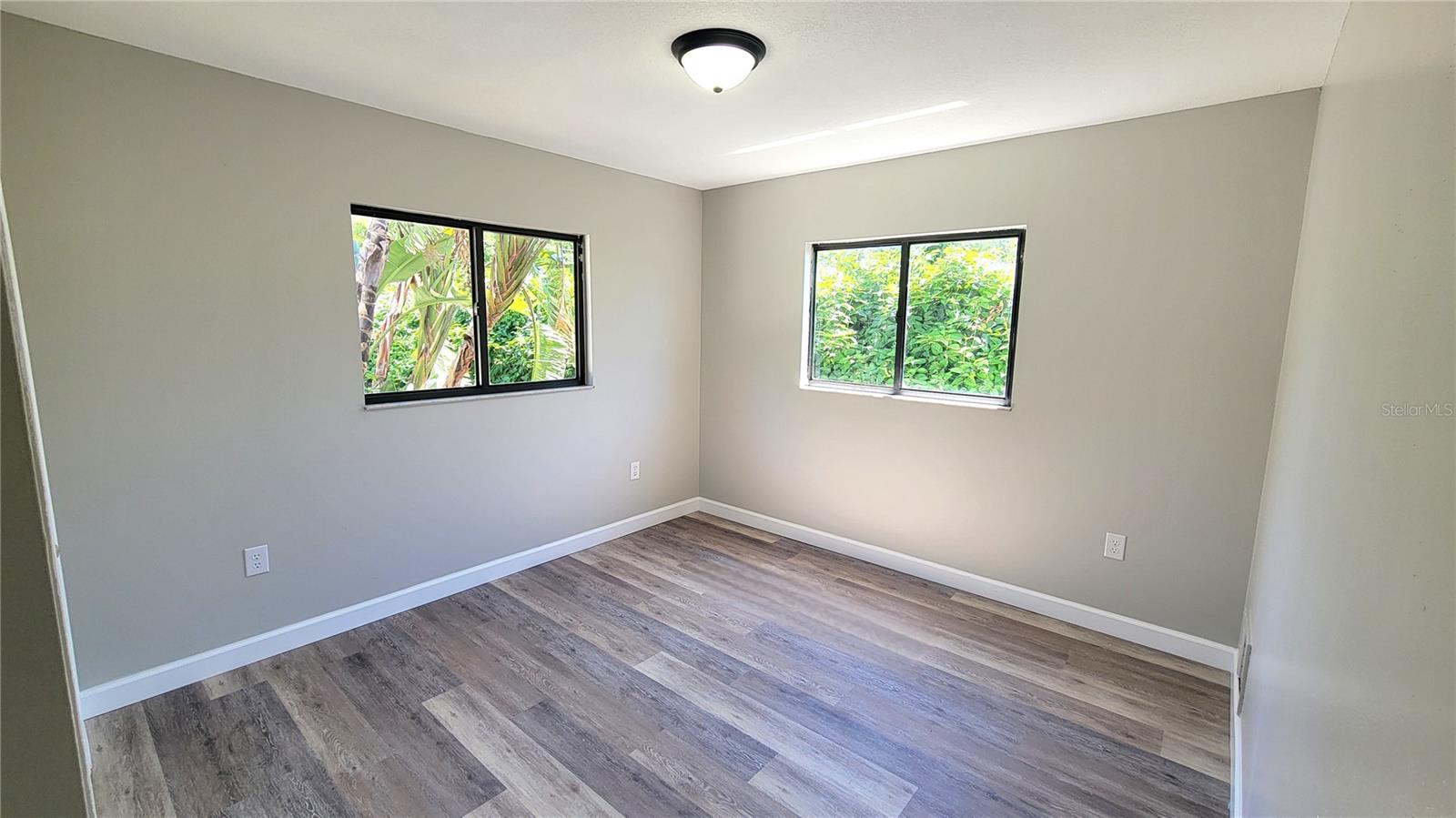 Image 6 of 21 For 5109 19th Street W