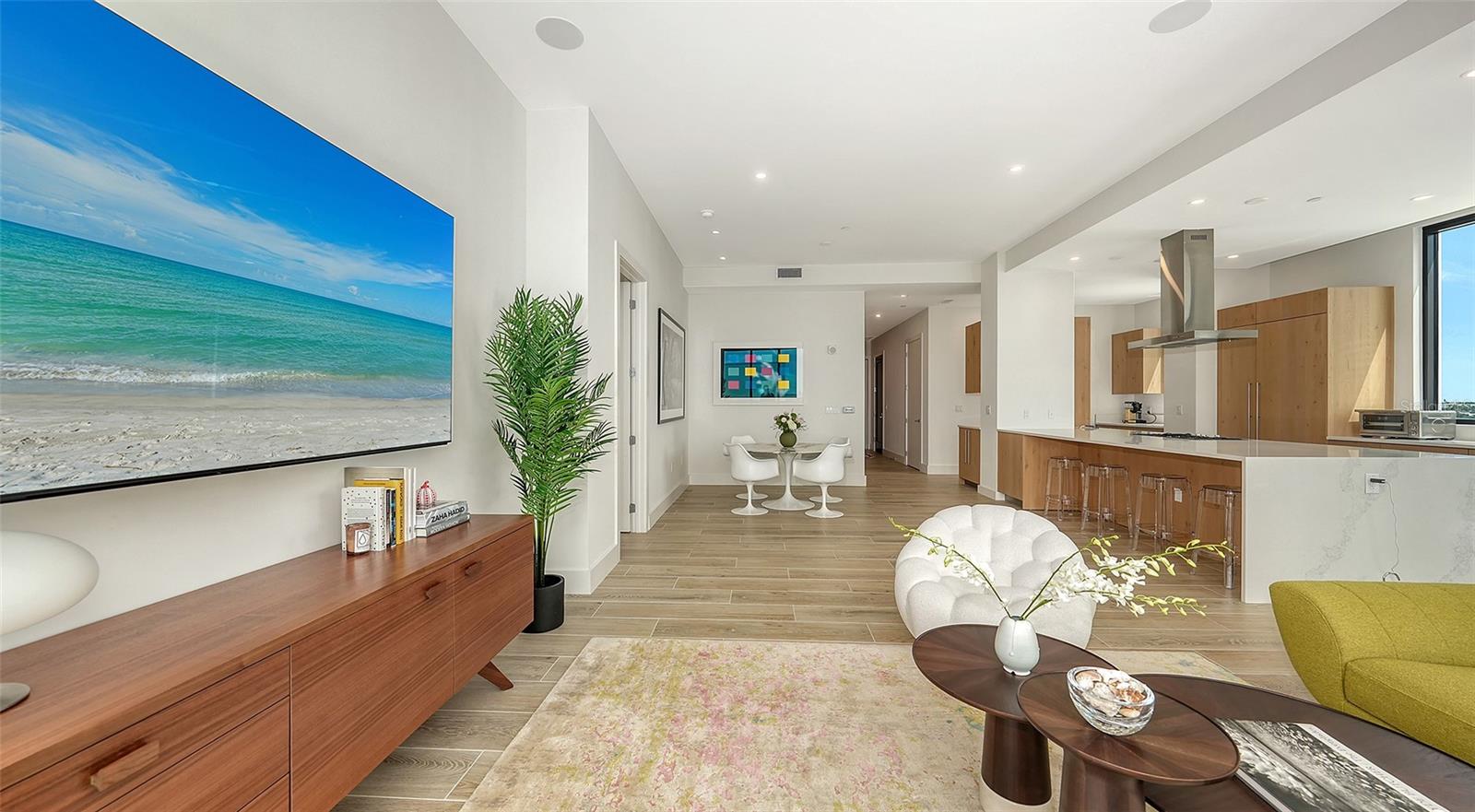 Image 12 of 49 For 33 Palm Avenue 701
