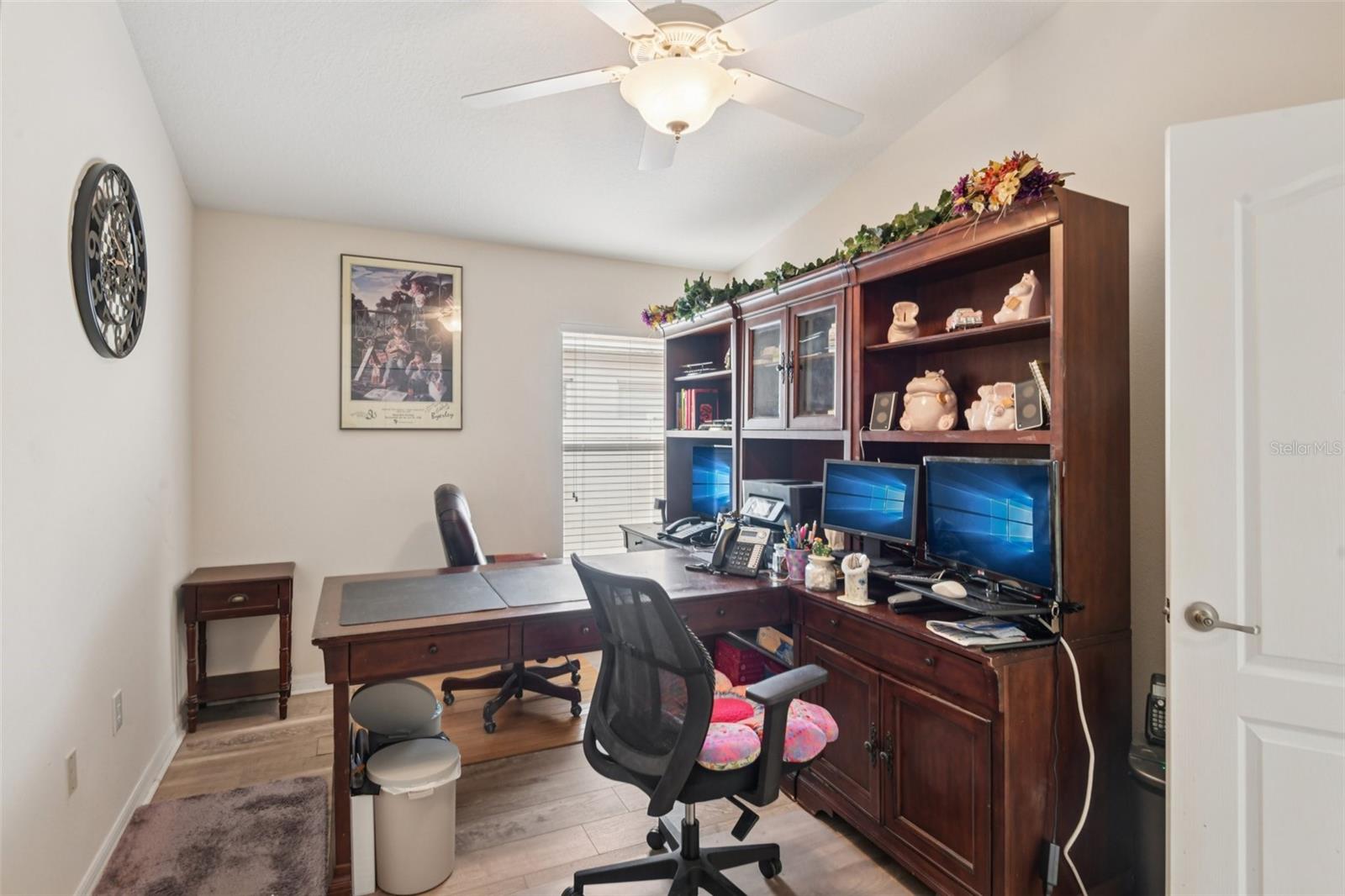 Image 16 of 29 For 13908 Chalk Hill Place