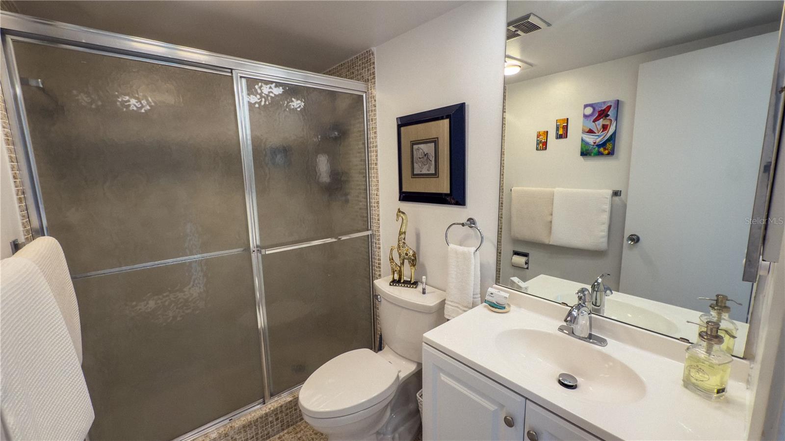 Image 14 of 39 For 7461 Country Club Drive N 209