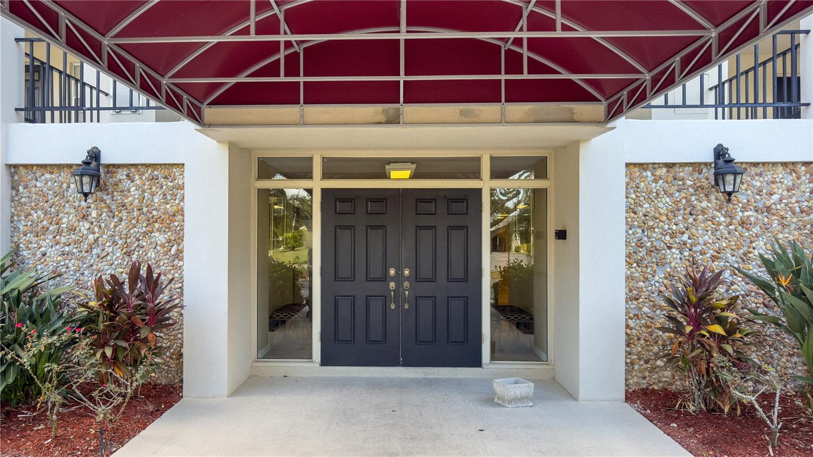 Image 33 of 39 For 7461 Country Club Drive N 209