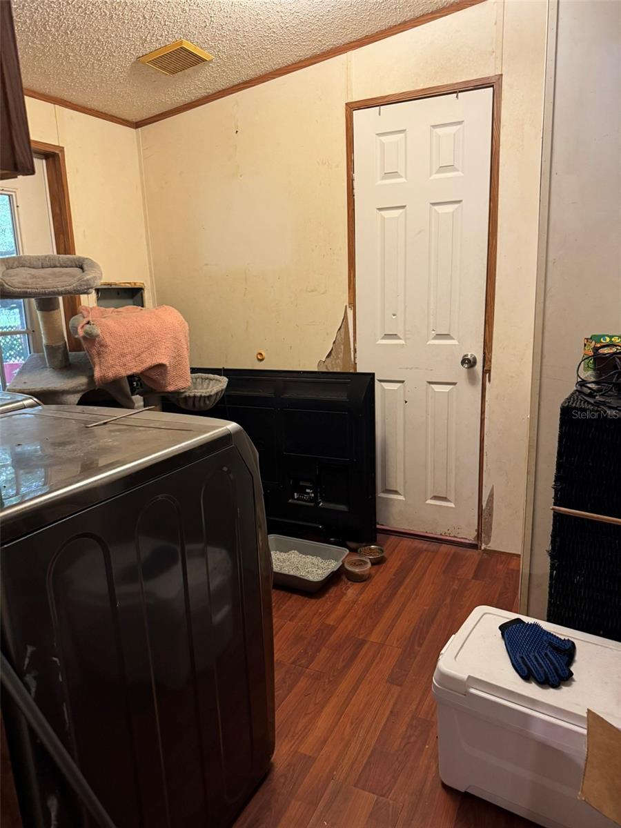 Image 11 of 18 For 17626 Pearlwood Drive