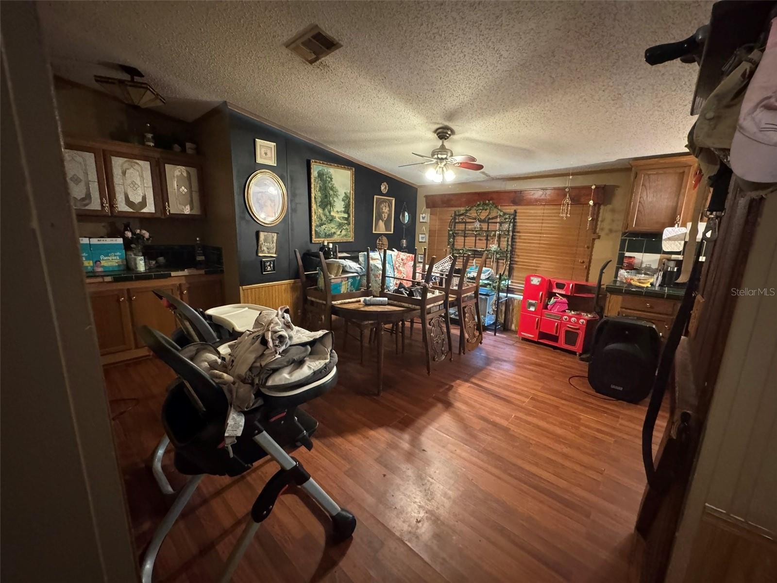 Image 4 of 18 For 17626 Pearlwood Drive