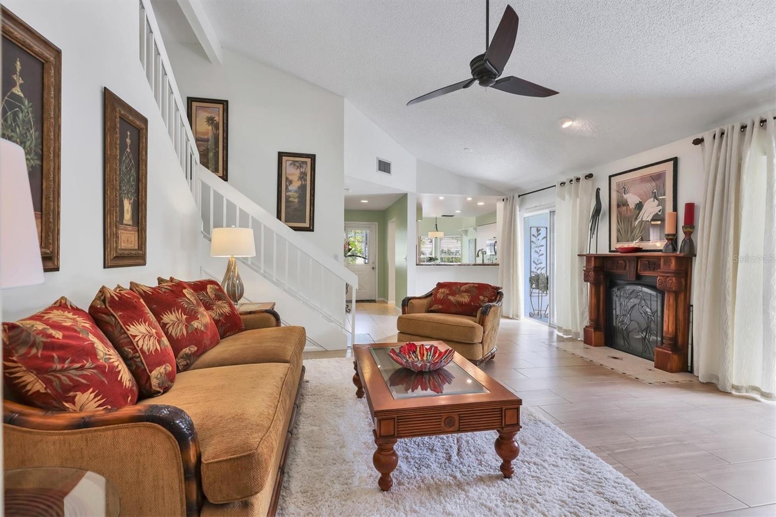 Image 14 of 63 For 6465 Carrington Circle 44