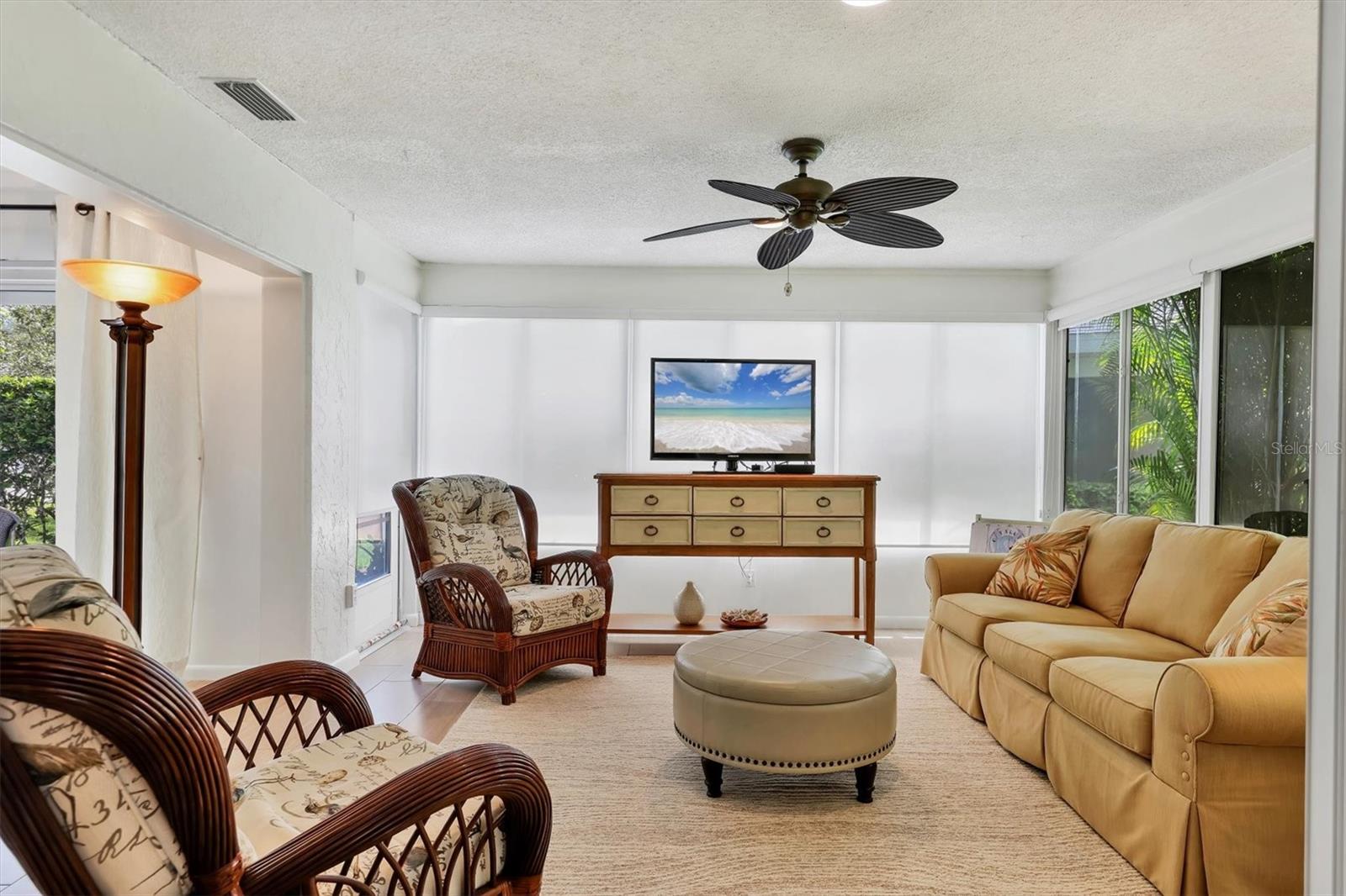 Image 23 of 63 For 6465 Carrington Circle 44