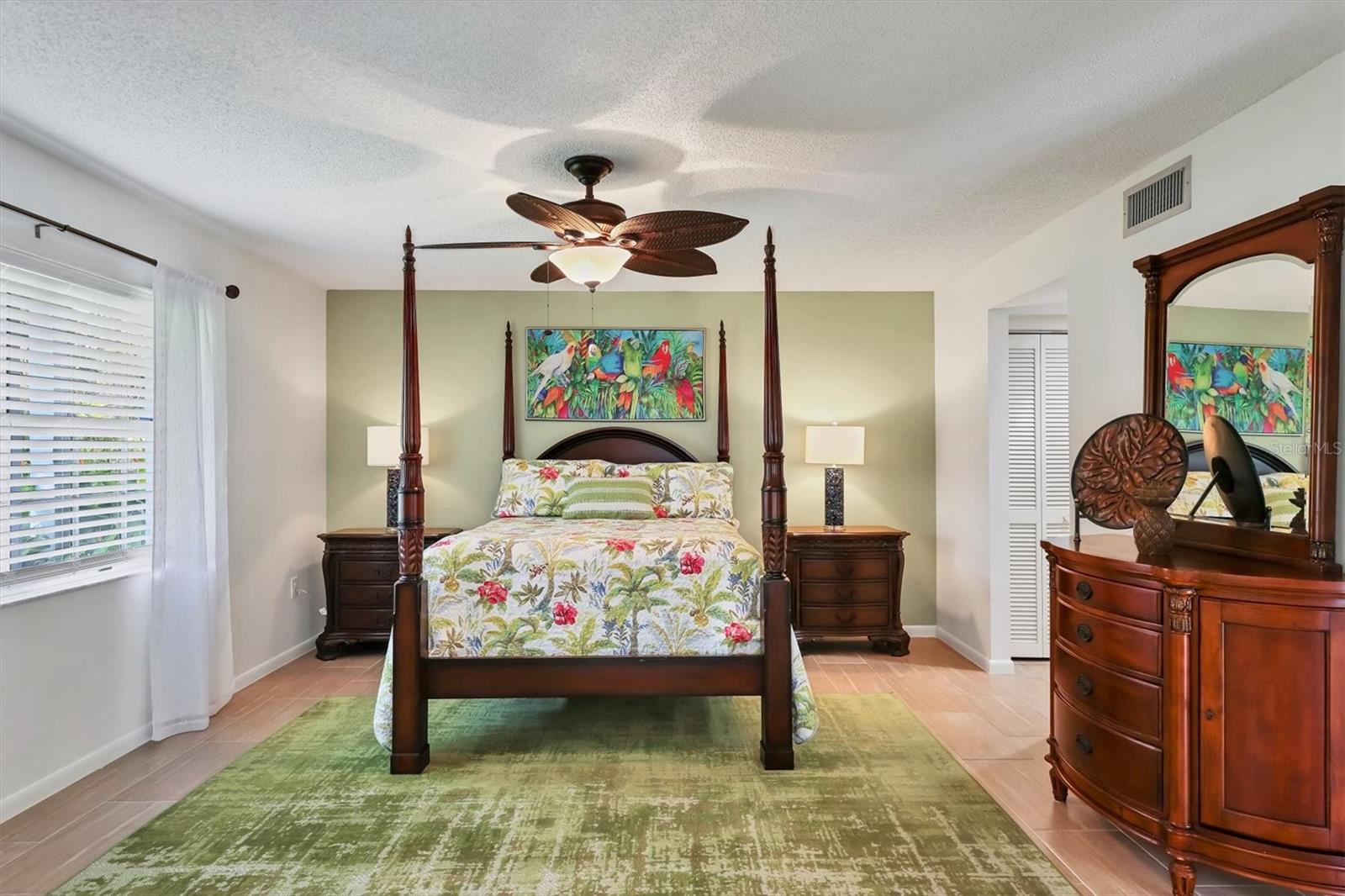 Image 24 of 63 For 6465 Carrington Circle 44
