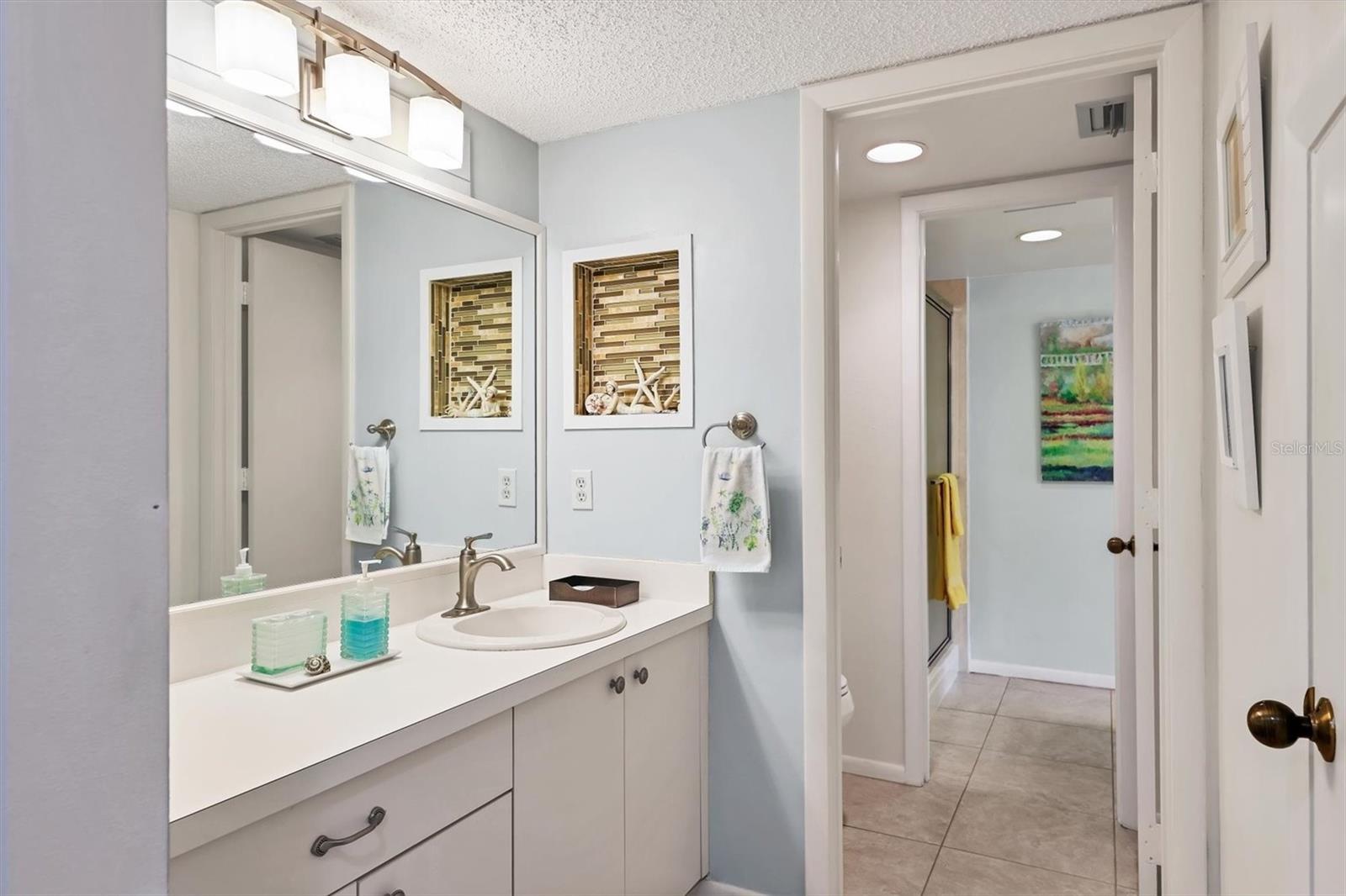 Image 26 of 63 For 6465 Carrington Circle 44