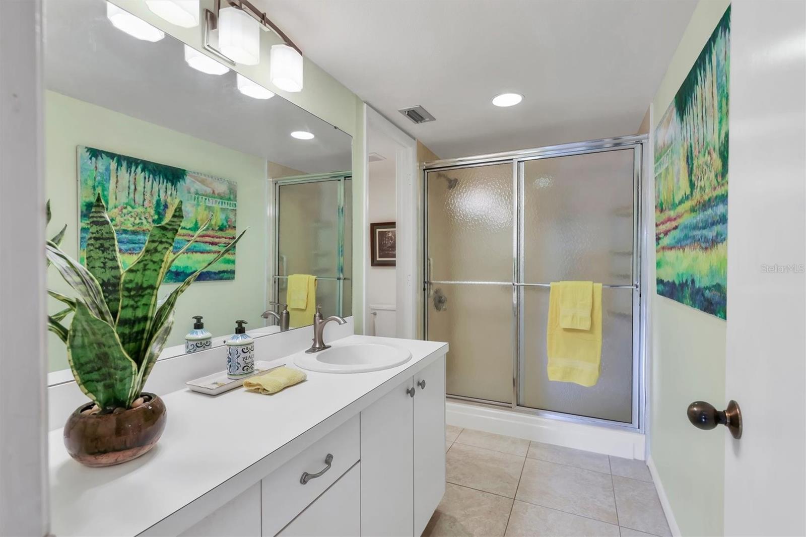 Image 27 of 63 For 6465 Carrington Circle 44